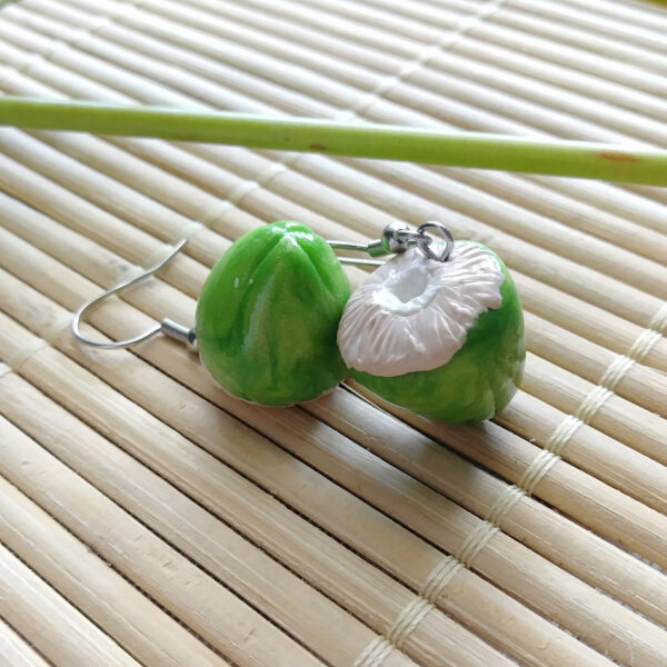 green coconut jewelry top bottom view