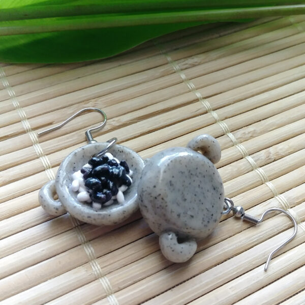 rice and black beans earrings bottom view