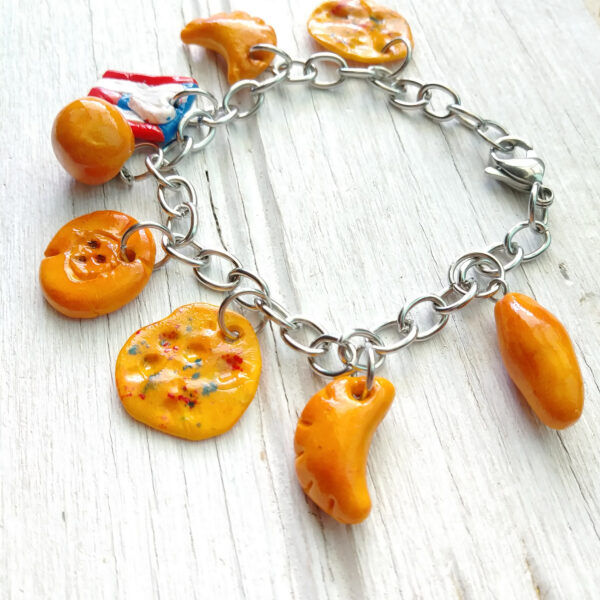 puerto rico food bracelet closeup