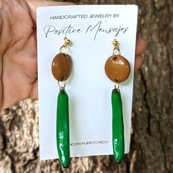 Puerto Rico green plantain earrings on jewelry card