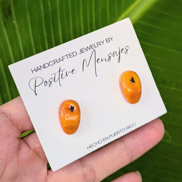 platano maduro food earrings side view