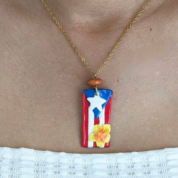 Puerto Rican Flag Maga Flower Necklace - Image 7