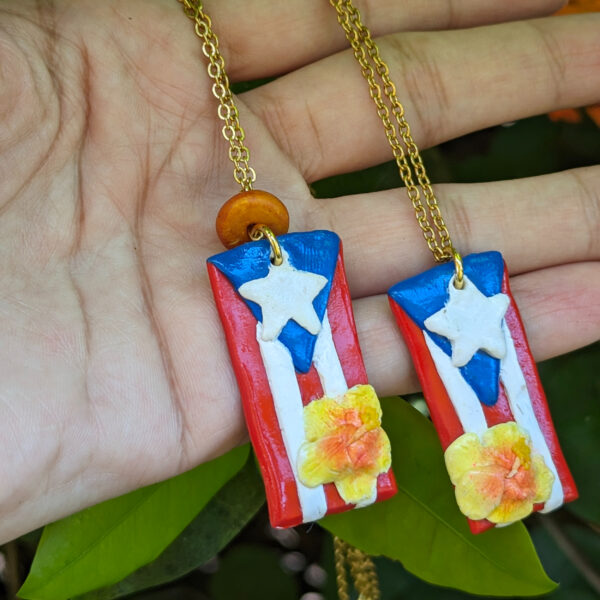 Puerto Rican Flag Maga Flower Necklace - Image 2