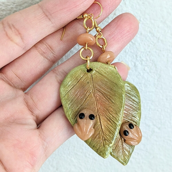 Puerto Rico coqui leaf jewelry on hand