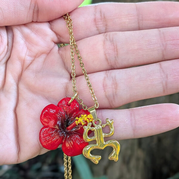Taíno Coquí Symbol Necklace with Flor de Maga Flower