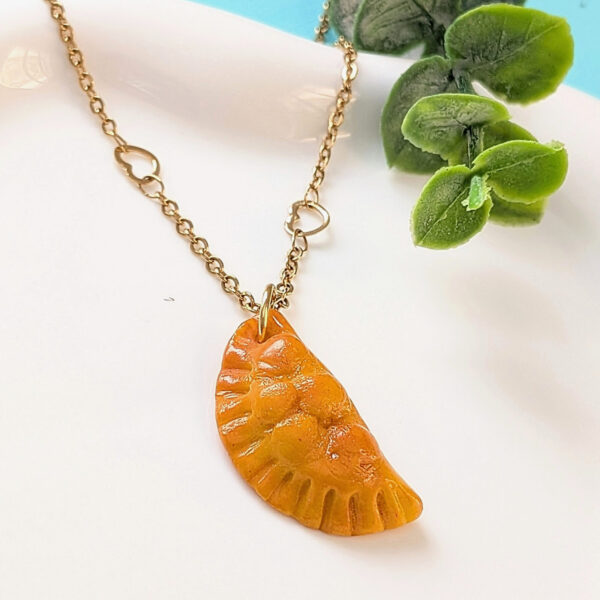 Empanadilla Frita Heart Chain Necklace