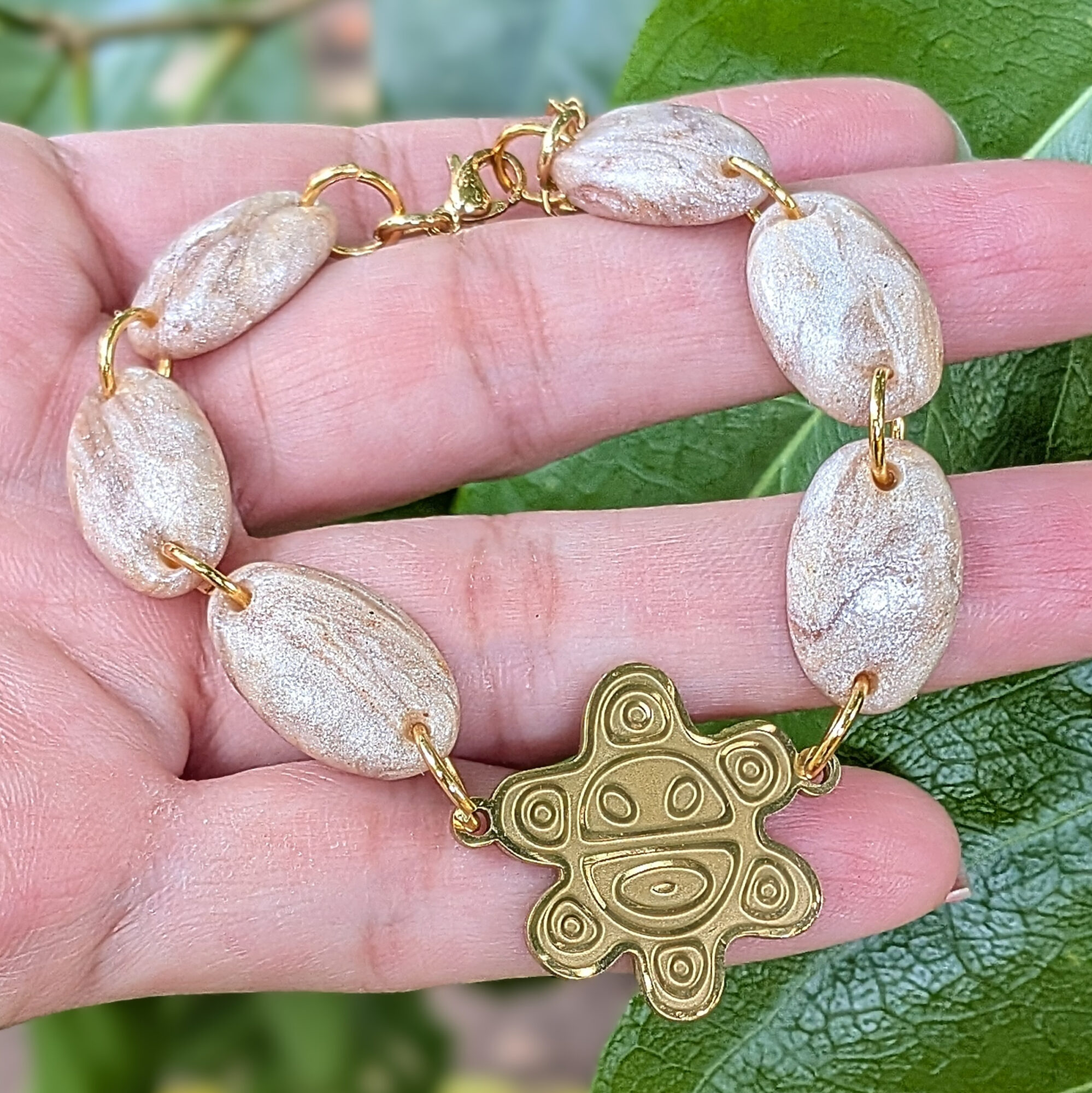 Sol Taino Beach-Inspired Beaded Bracelet - Image 2