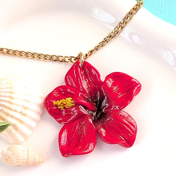 Puerto Rico Amapola Hibiscus Flower Necklace