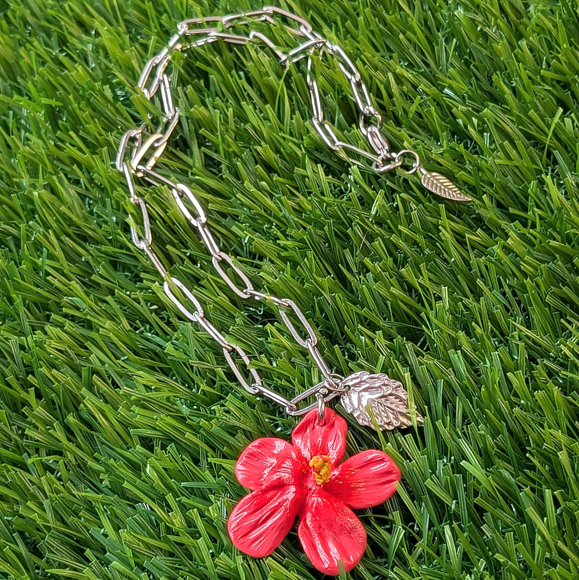 Silver-Toned Flor de Maga Paperclip Necklace - Image 6