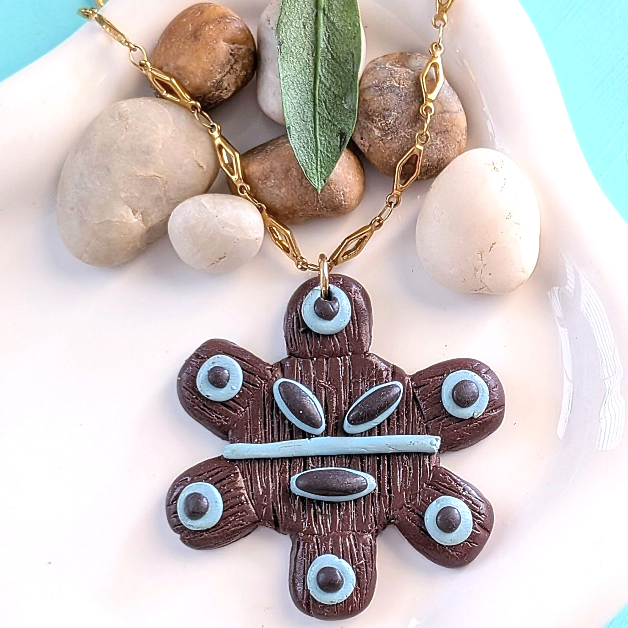 Taino-Inspired Sol Pendant Necklace With Rhombus Chain - Image 5