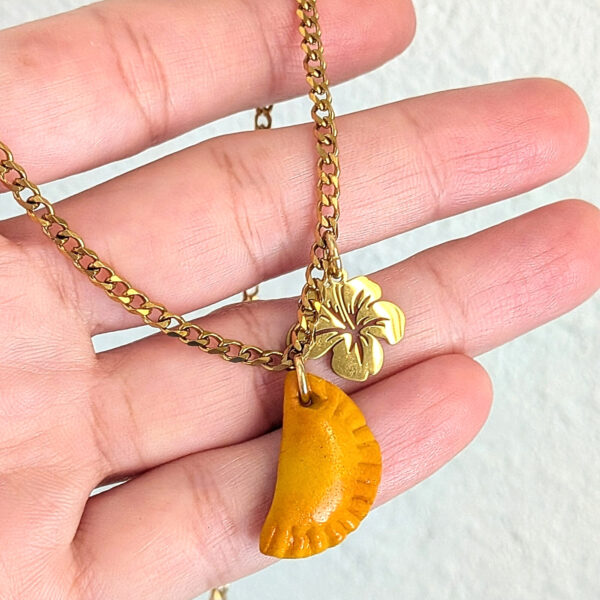 Puerto Rico Empanada Flower Necklace